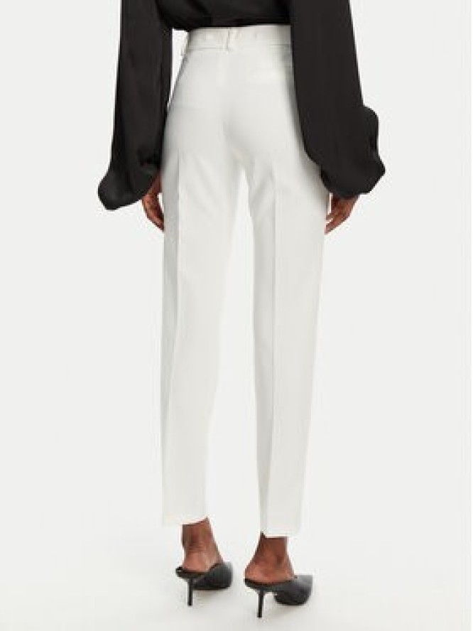 Rinascimento Spodnie materiałowe CFC0122741003 Biały Regular Fit