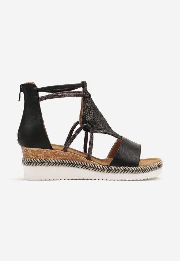 Czarne Sandały na Koturnie z Plecionką Ozdobione Metaliczną Wstawką Zevare