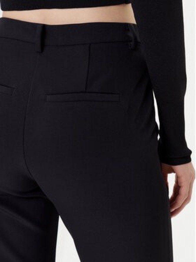 ONLY Spodnie capri Gitta 15349571 Czarny Slim Fit