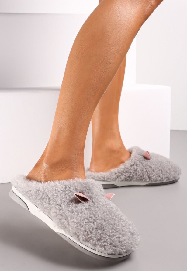 Szare Kapcie z Futerkiem i Motywem Uszu Iratimi