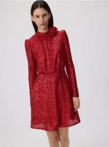 Cekinowa sukienka z bufiastymi rękawami - czerwony