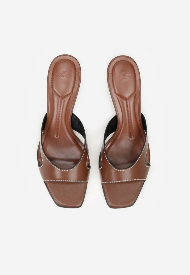 Brązowe Klapki na Szpilce z Wycięciami po Bokach Amaliliphis