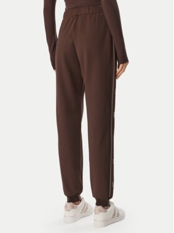 Guess Spodnie dresowe V5BB23 KCX22 Brązowy Regular Fit