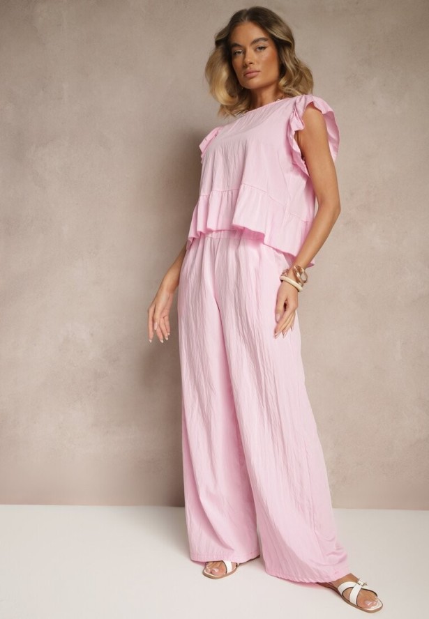 Różowy Komplet z Wiskozą Spodnie o Szerokim Kroju i Bluzka z Baskinką Evellimi