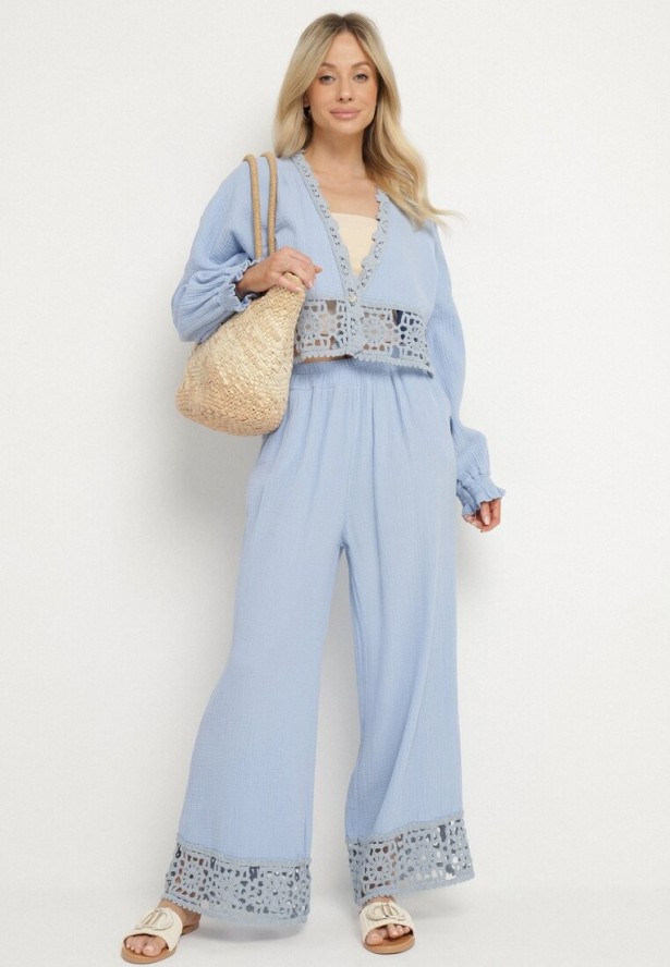 Jasnoniebieski Bawełniany Komplet z Ażurowymi Zdobieniami Bluzka i Spodnie Palaniela