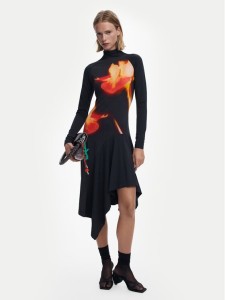 Desigual Sukienka codzienna Mila 25WWVK40 Czarny Slim Fit