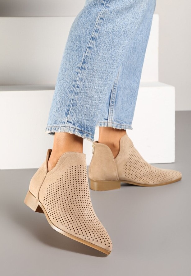 Beżowe Płaskie Botki Vices z Ażurową Cholewką Ozdobione Wycięciem Selanis