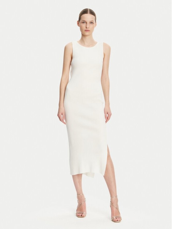 Guess Sukienka 174731 Biały Classic Fit