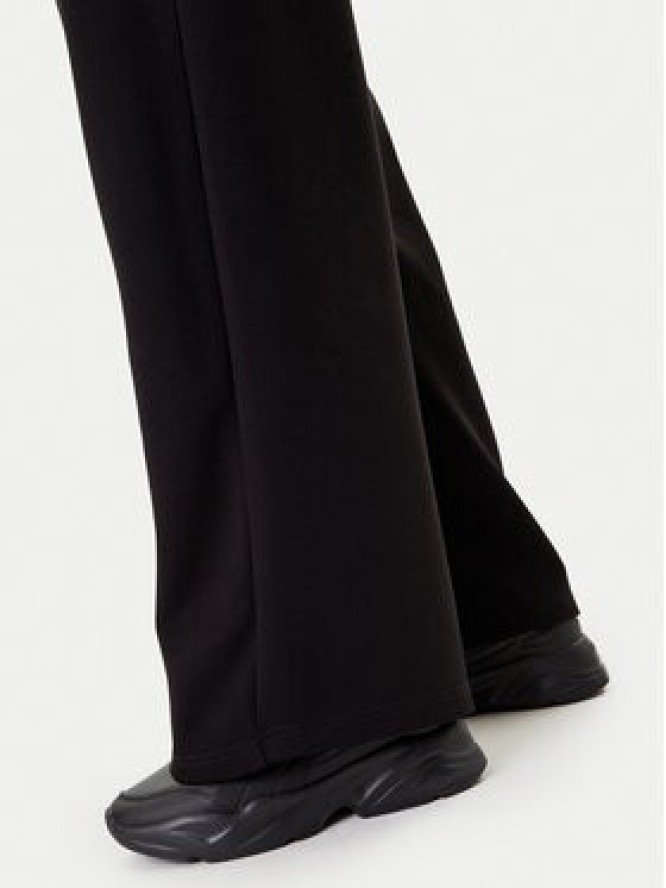 ONLY Spodnie dresowe Scarlet 15355811 Czarny Regular Fit