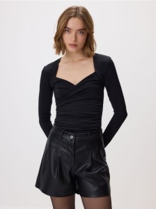 Drapowana bluzka - czarny