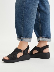 Skechers Sandały Martha Stewart: Pier-Lite - Park Path 188001/BBK Czarny