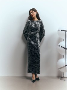 Sukienka z cekinami - czarny