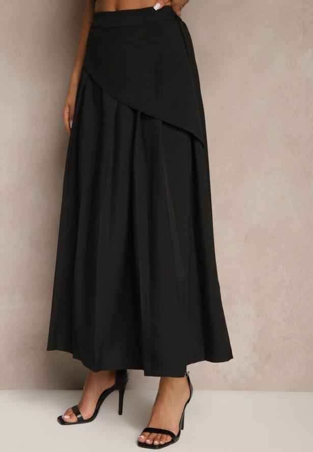 Czarna Asymetryczna Spódnica Plisowana z Bawełną i Wiskozą Natunelia