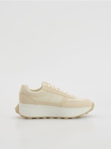 Sneakersy na szerokiej podeszwie - biały