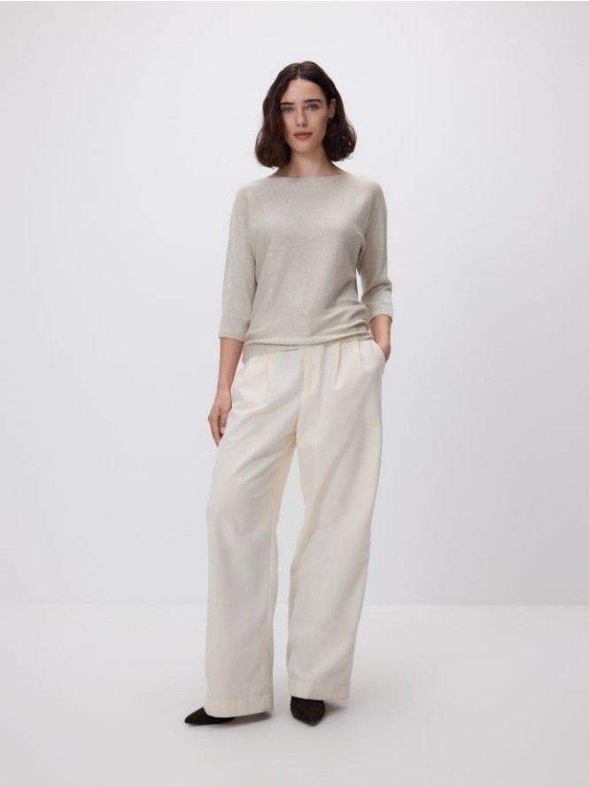 Sweter z metalizowaną nitką - złoty