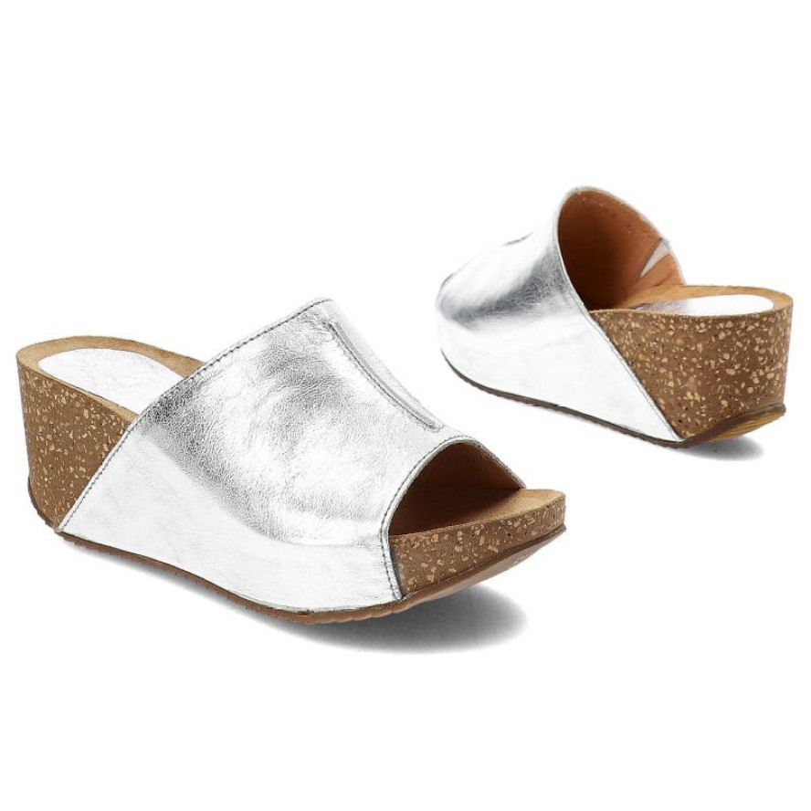 Srebrne Klapki Simen Wygodne Skórzane Buty Na Koturnie