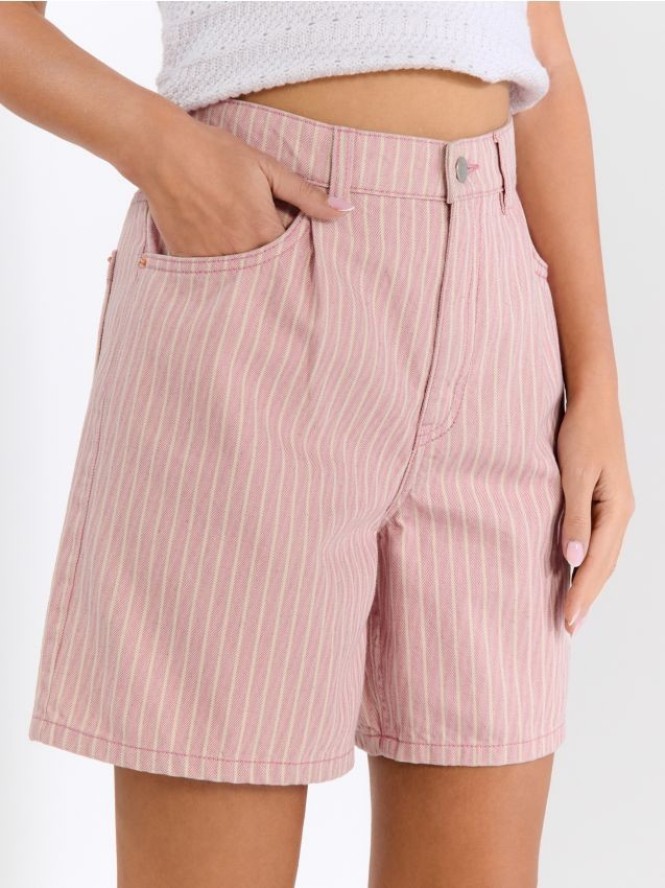 Szorty jeansowe high waist w paski - różowy