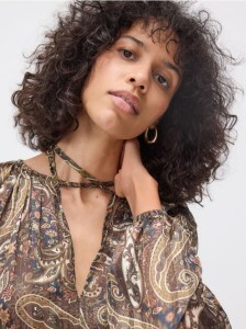 Wzorzysta bluzka - wielobarwny