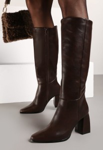 Brązowe Casualowe Kozaki na Słupku Linnariela