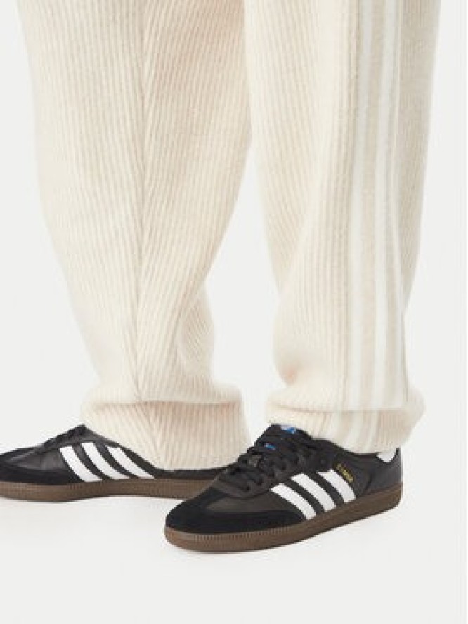 adidas Spodnie dresowe Adiluna Season 2 X Jennie LD4963 Brązowy jasny Loose Fit
