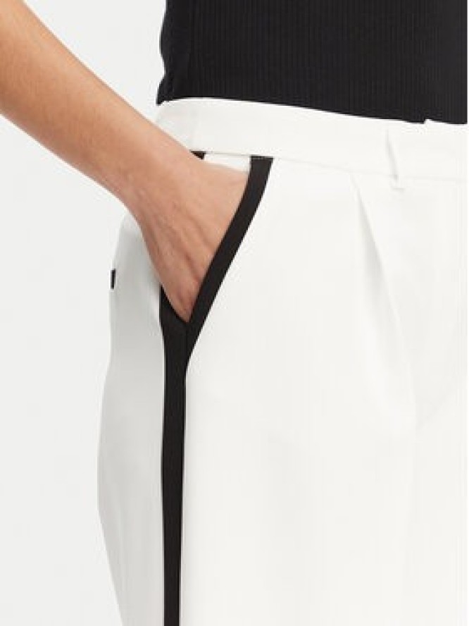 Maryley Spodnie materiałowe 25EB566/43BN Biały Regular Fit