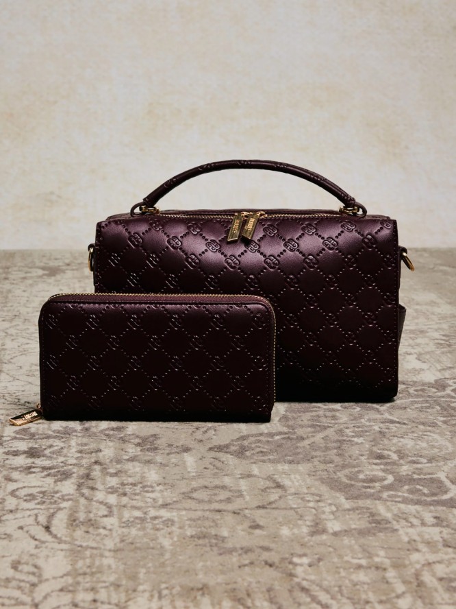 Torebka damska z ozdobnym tłoczeniem bordowa Lisetta 604