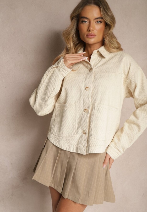 Beżowa Bawełniana Kurtka o Koszulowym Kroju z Kieszeniami i Tłoczeniem Leliora