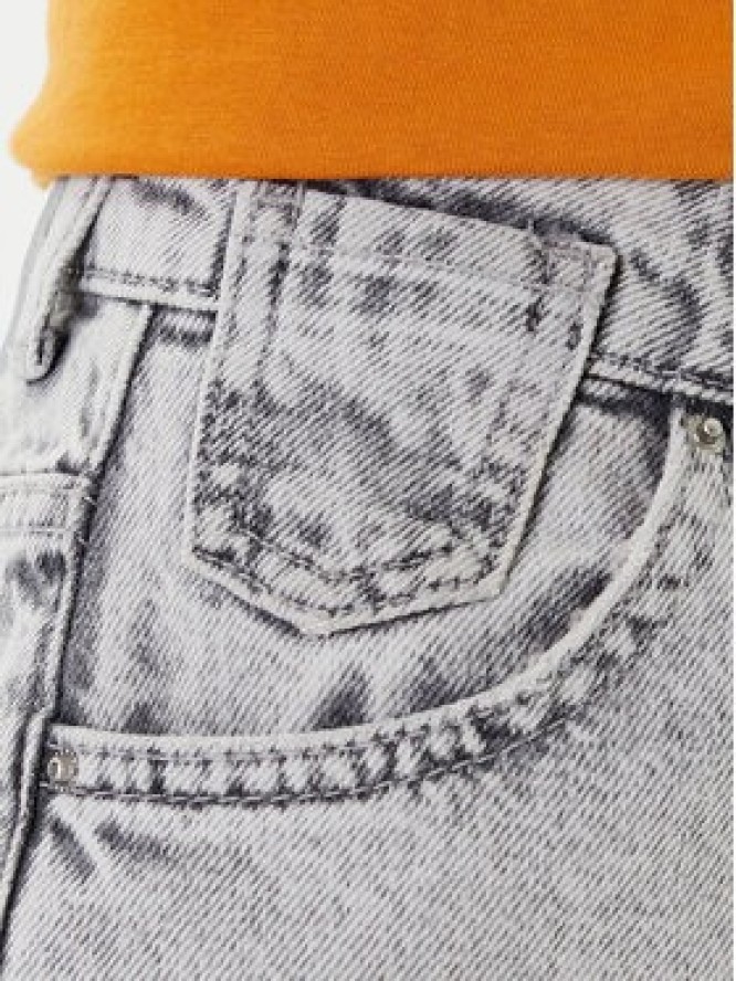 Mustang Szorty jeansowe Charlotte 1016558 Szary Mom Fit