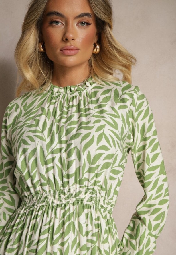 Zielona Rozkloszowana Sukienka z Gumką w Talii Zdobiona Falbankami Ridirina