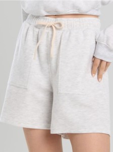 Szorty dresowe z szerokimi nogawkami - szary