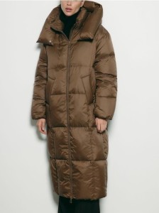 Puchowa kurtka z kapturem - brązowy