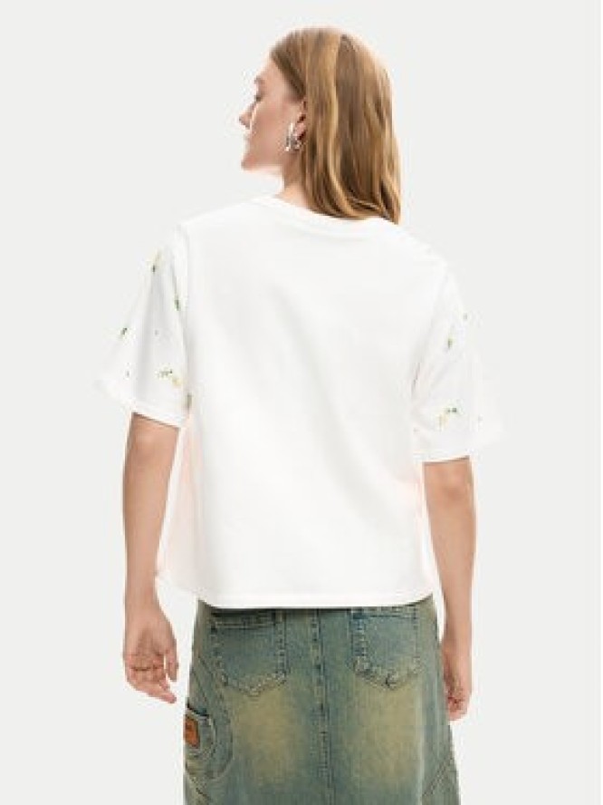 Desigual T-Shirt Oporto 26SWTK09 Écru Regular Fit