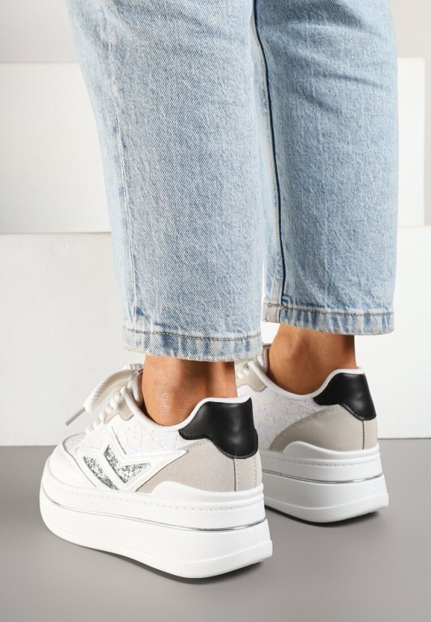 Białe Sneakersy na Platformie Ozdobione Gwiazdą Norlevi