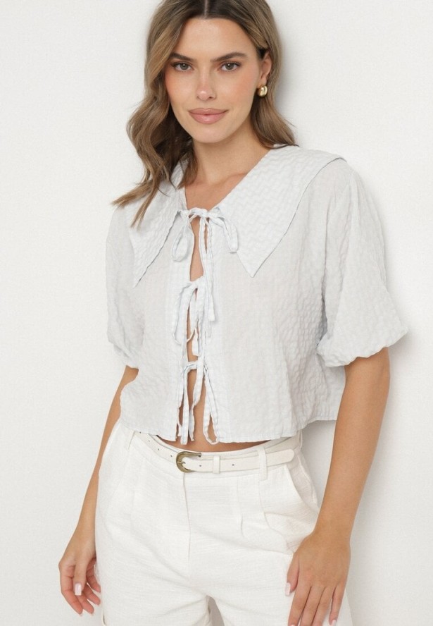 Jasnoniebieska Bluzka z Wiskozą w Kratę z Wiązaniem Radellis