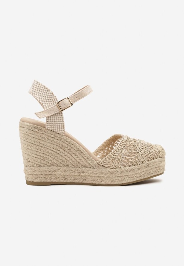 Jasnobeżowe Sandały z Szydełkową Cholewką na Plecionym Koturnie Flearella