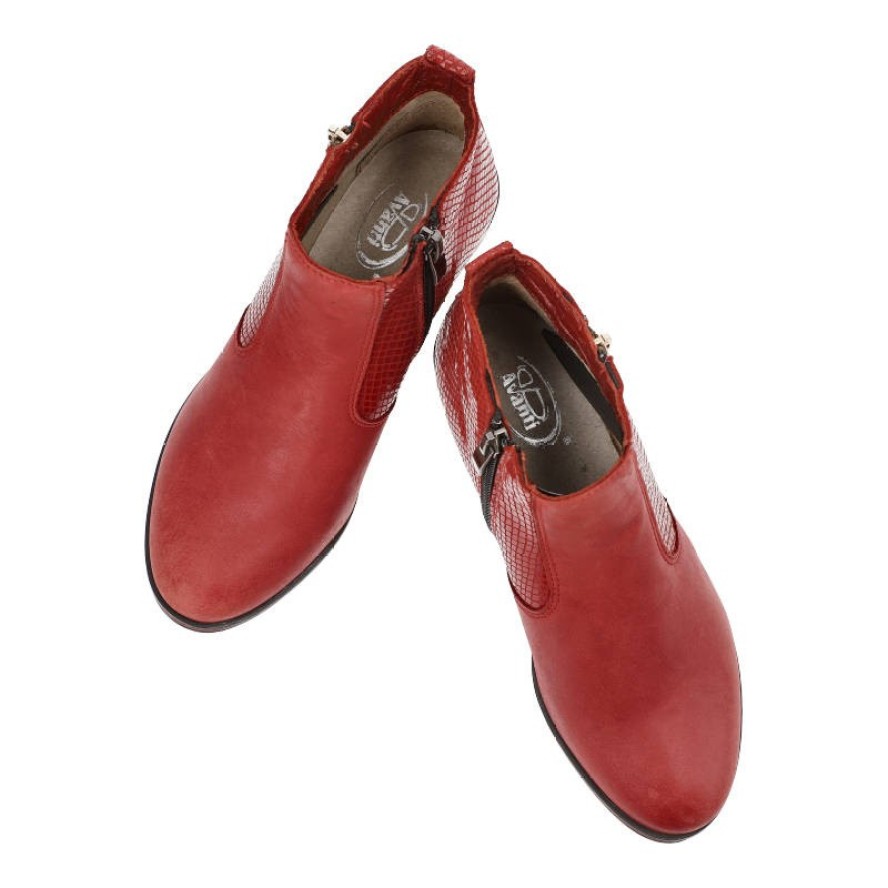 Botki damskie Avanti, licowa skóra naturalna z ozdobną fakturą i gładkim noskiem zapinane na suwak i na płaskiej podeszwie, czerwony, 191