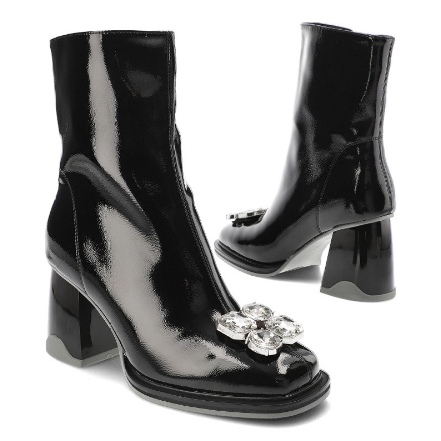 Czarne Botki S.Barski Eleganckie Obuwie Damskie Z Broszką