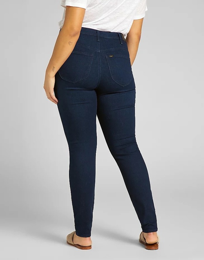 Damskie spodnie jeansowe LEE Super High Scarlett DARK EVITA L32GPVYY 112107495