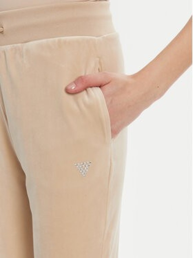 Guess Spodnie dresowe V3BB27 K0232 Beżowy Regular Fit