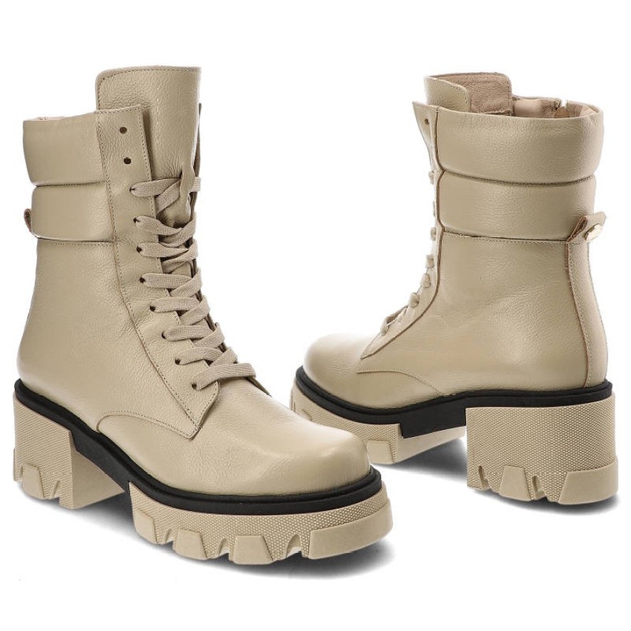 Botki damskie Karino, z gładkiej skóry naturalnej z wysoką cholewką i sznurowaniem stabilny obcas oraz gruba podeszwa o geometrycznym kształcie, beżo