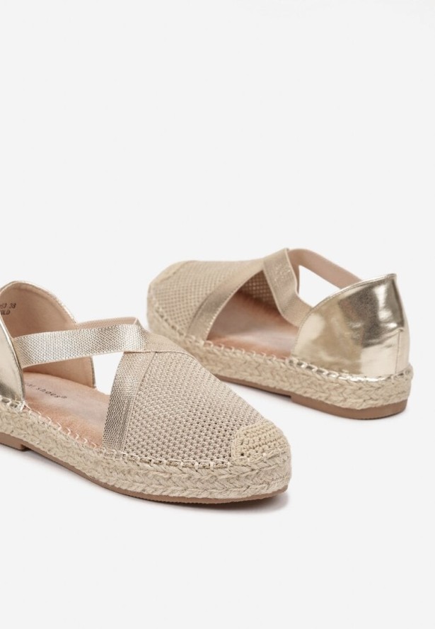 Złote Plecione Espadryle z Ozdobnymi Paskami Morithia