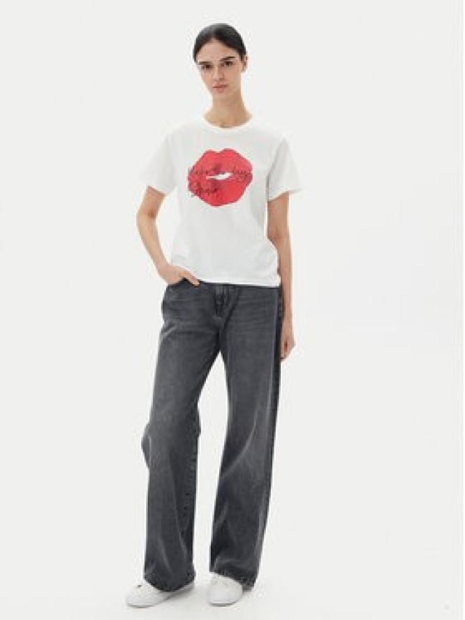 JDY T-Shirt Daisy 15348400 Biały Regular Fit