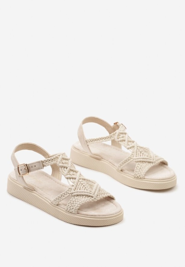 Czarne Płaskie Sandały z Ażurową Wstawką Zapinane na Sprzączkę Rosamoon