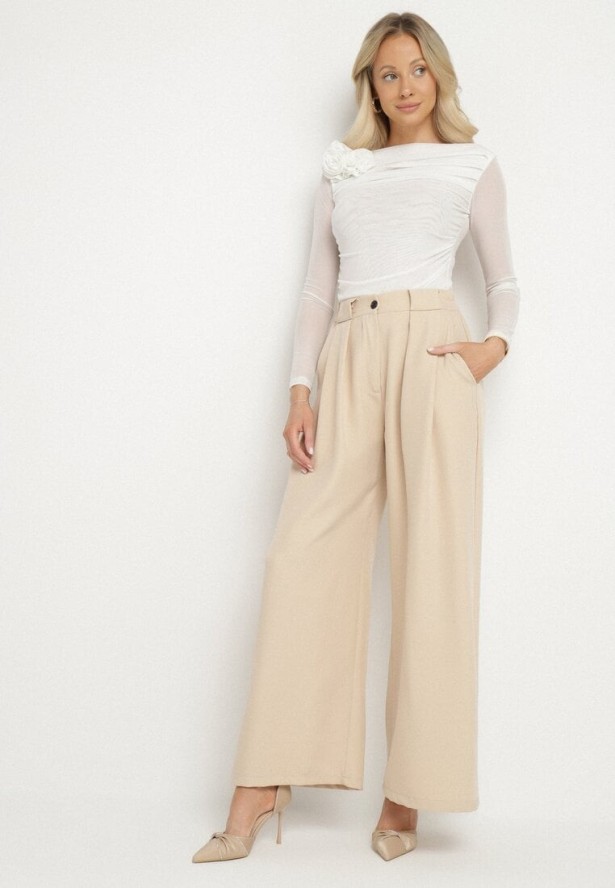 Beżowe Spodnie Garniturowe o Szerokim Kroju z Zakładkami i Wysokim Stanem Ulianeria