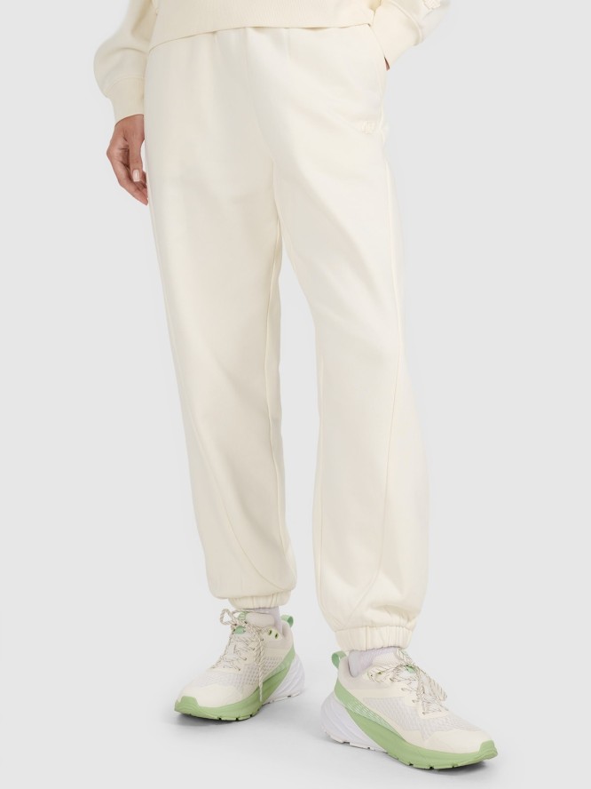 4F Spodnie dresowe joggery damskie - białe XL