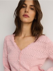 Ażurowy kardigan z wiskozą - brudny róż