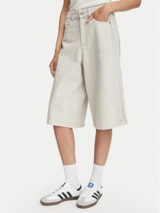 adidas Bermudy KQ6477 Beżowy jasny Oversize