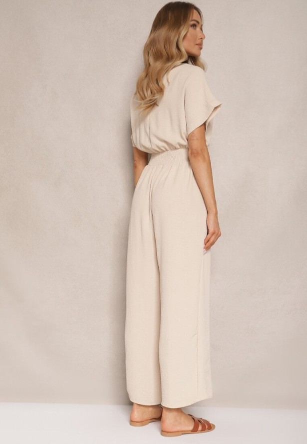 Beżowy Wiskozowy Kombinezon z Dekoltem w Serek Zapinany na Guziki Anisora