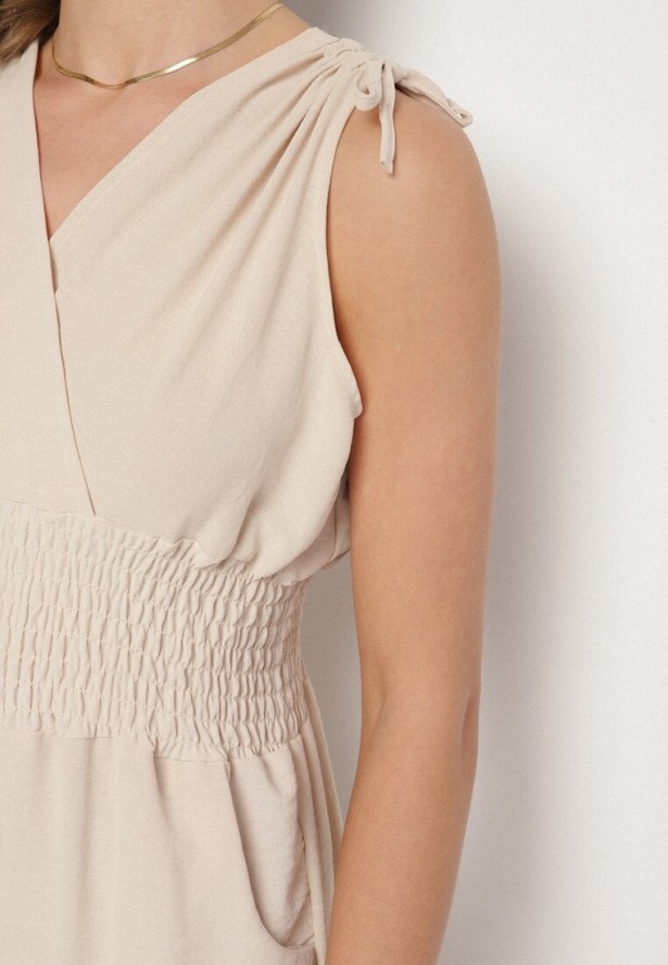 Beżowy Kopertowy Kombinezon z Bawełną i Marszczeniami Lunirisa
