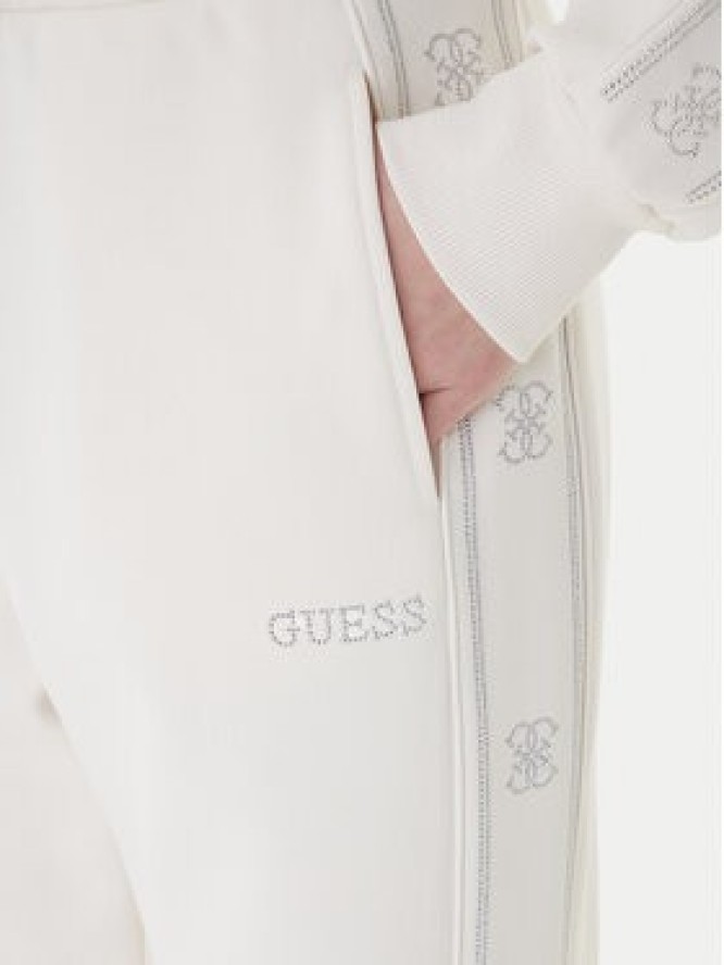 Guess Spodnie dresowe V5BB23 KCX22 Biały Regular Fit
